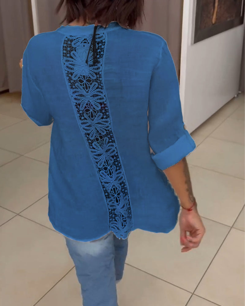 Camicia a tinta unita con tasche e bottoni semplici
