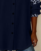 Camicia con colletto a revers, abbottonata, stampa leopardata