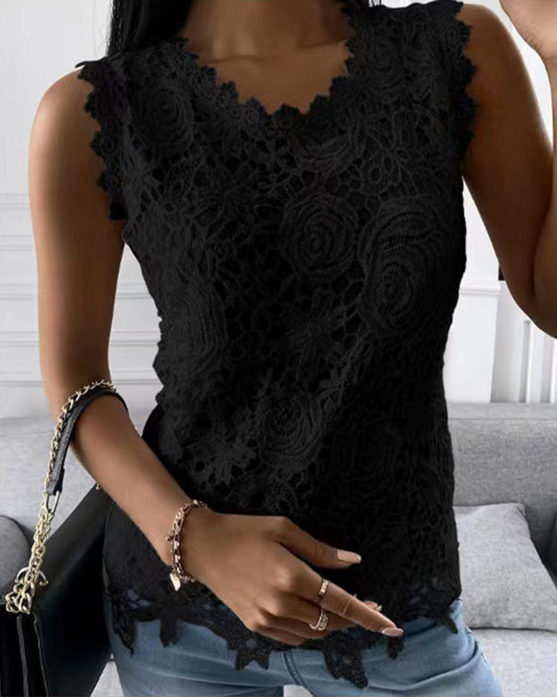 Canotta elegante a tinta unita con pizzo