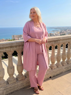 Yael | Completo tre pezzi rilassato con top e pantalone