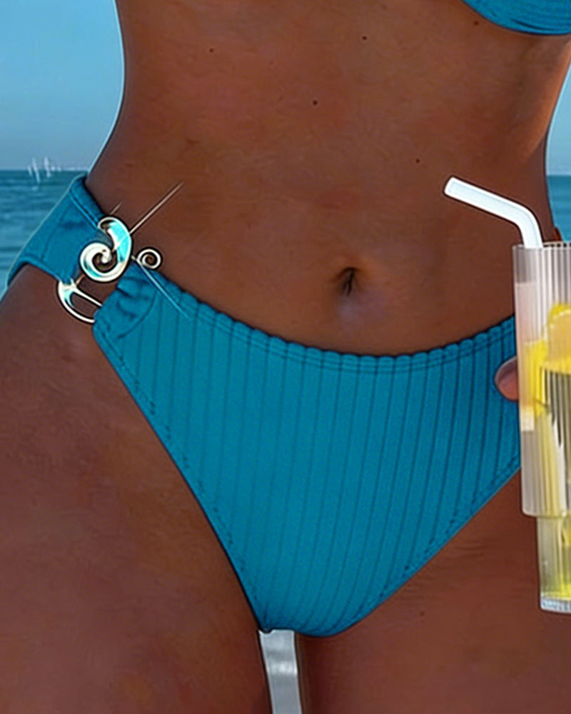 Bikini Con Stampa Verticale E Fibbia Metallica Spaccata