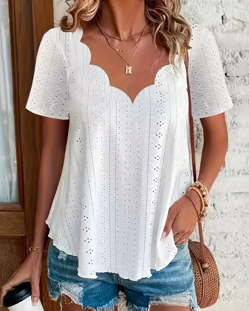 T-shirt con scollo a V intagliato stile francese