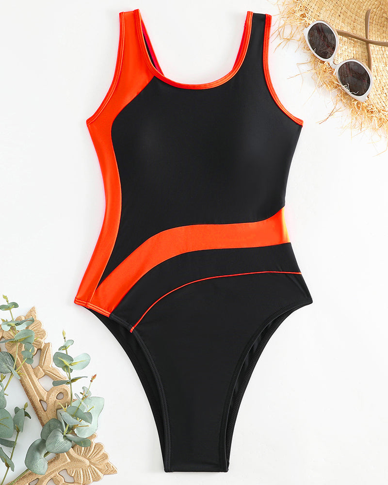 Costume da bagno intero di tendenza con colori a contrasto
