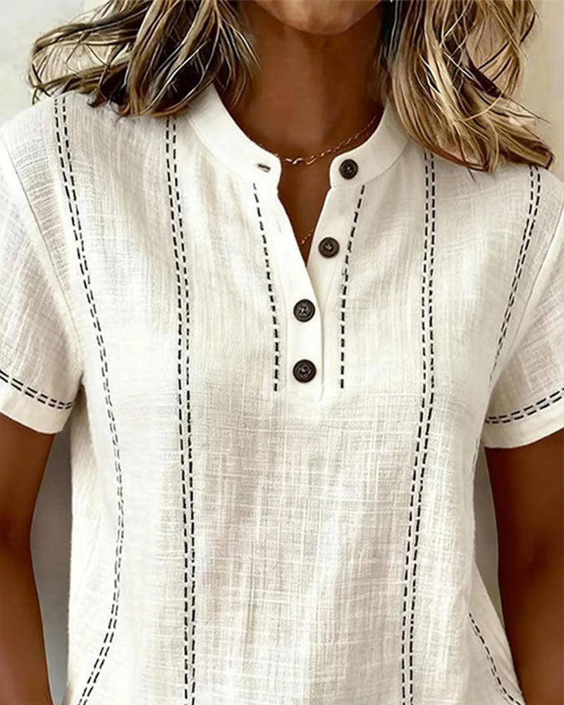 T-shirt casual con scollo a V e bottoni