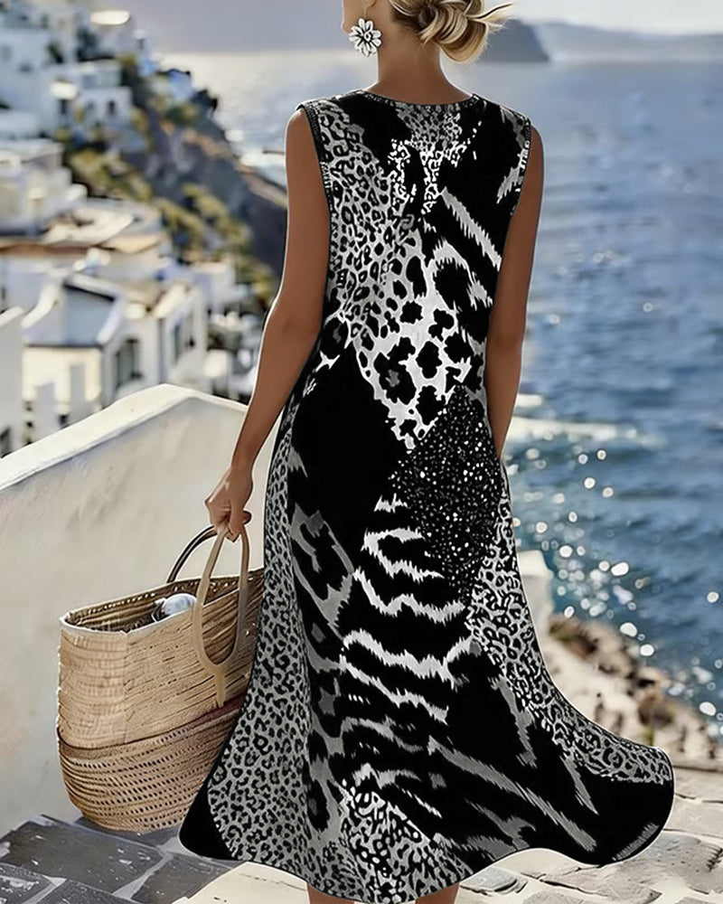 Vestito lungo senza maniche con stampa leopardata patchwork