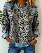 Felpa stampata leopardata con patchwork in denim