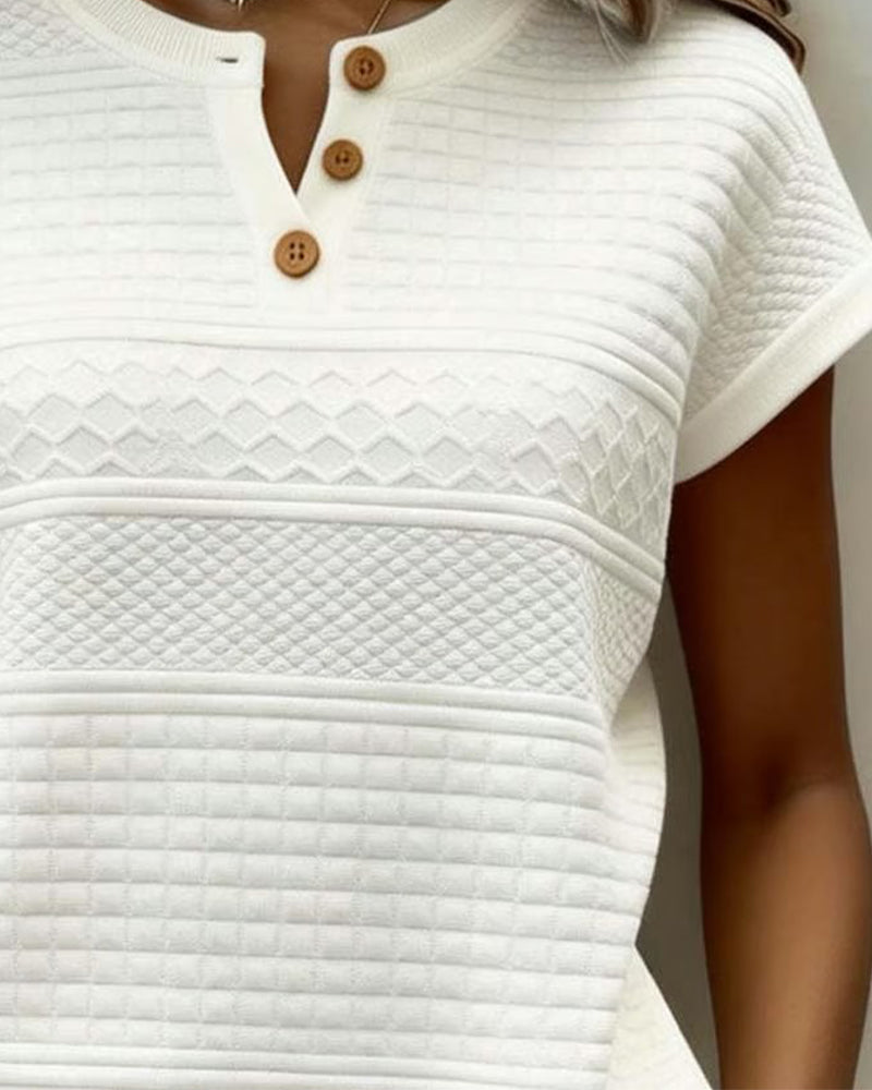 T-Shirt Maniche Corte con Scollo a V Abbottonato con Motivo a Cavo