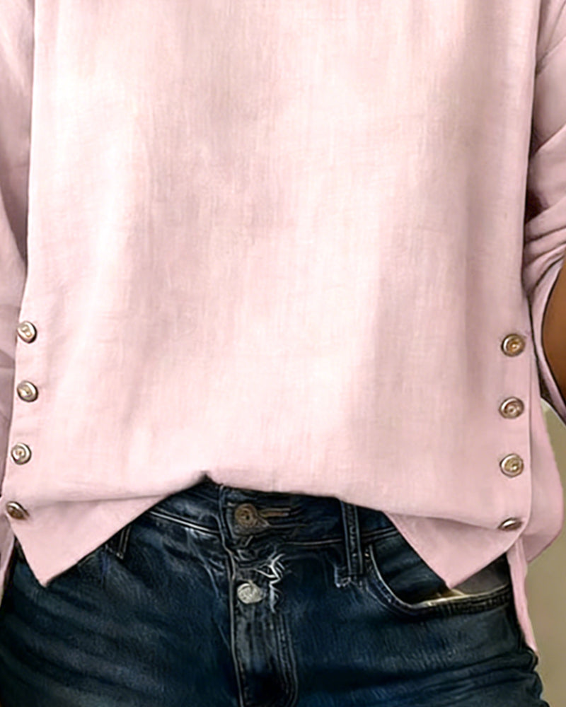 Top casual con scollo rotondo e bottone decorativo