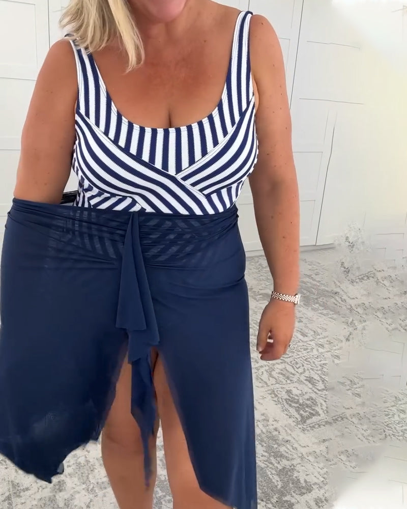 Costume da bagno intero a righe con scollo a U