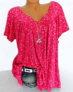 T-shirt ampio a maniche corte e scollo a V
