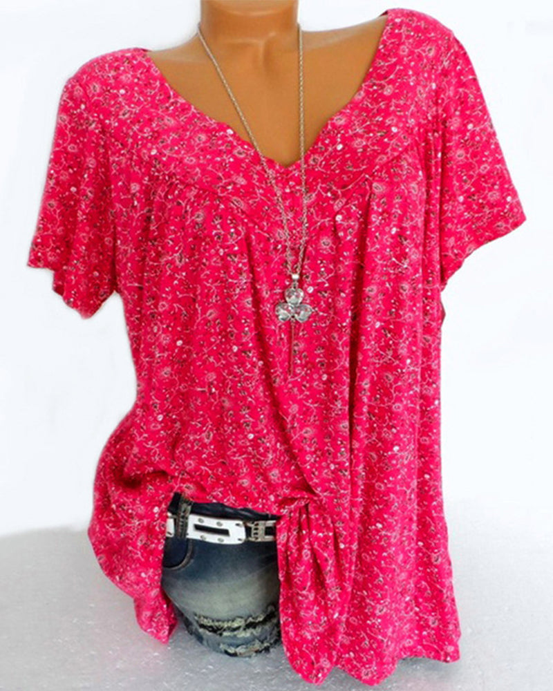 T-shirt ampio a maniche corte e scollo a V