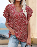 Camicia plissettata a maniche corte e scollo a V
