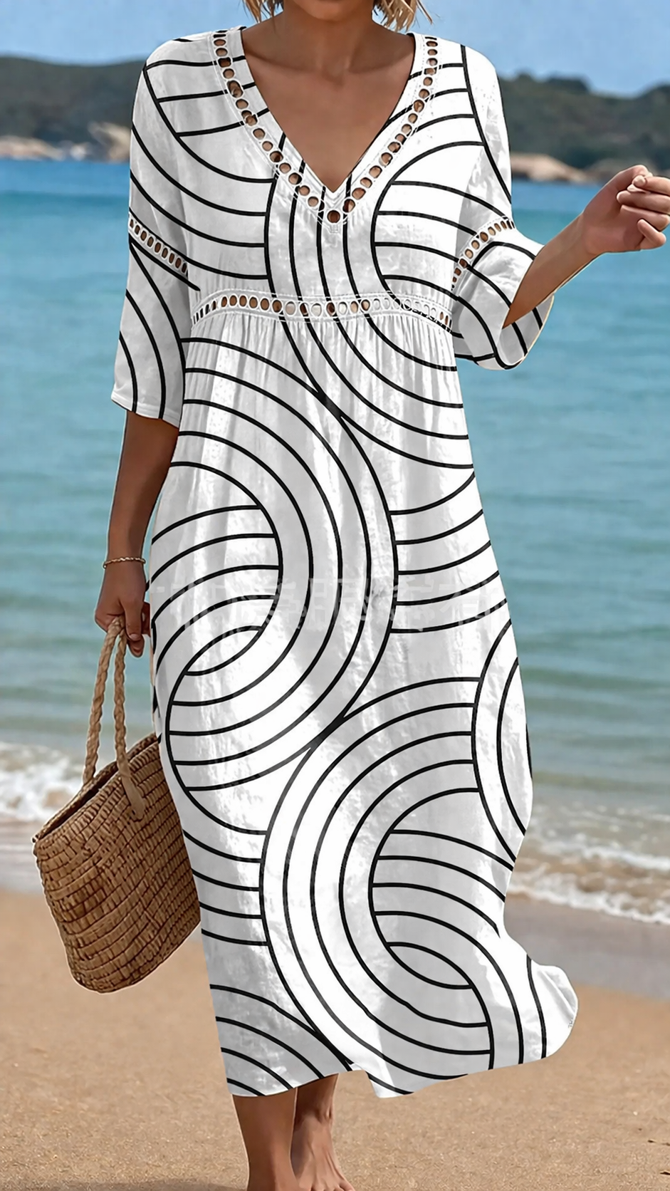 Abito da Spiaggia con Linee Moderne
