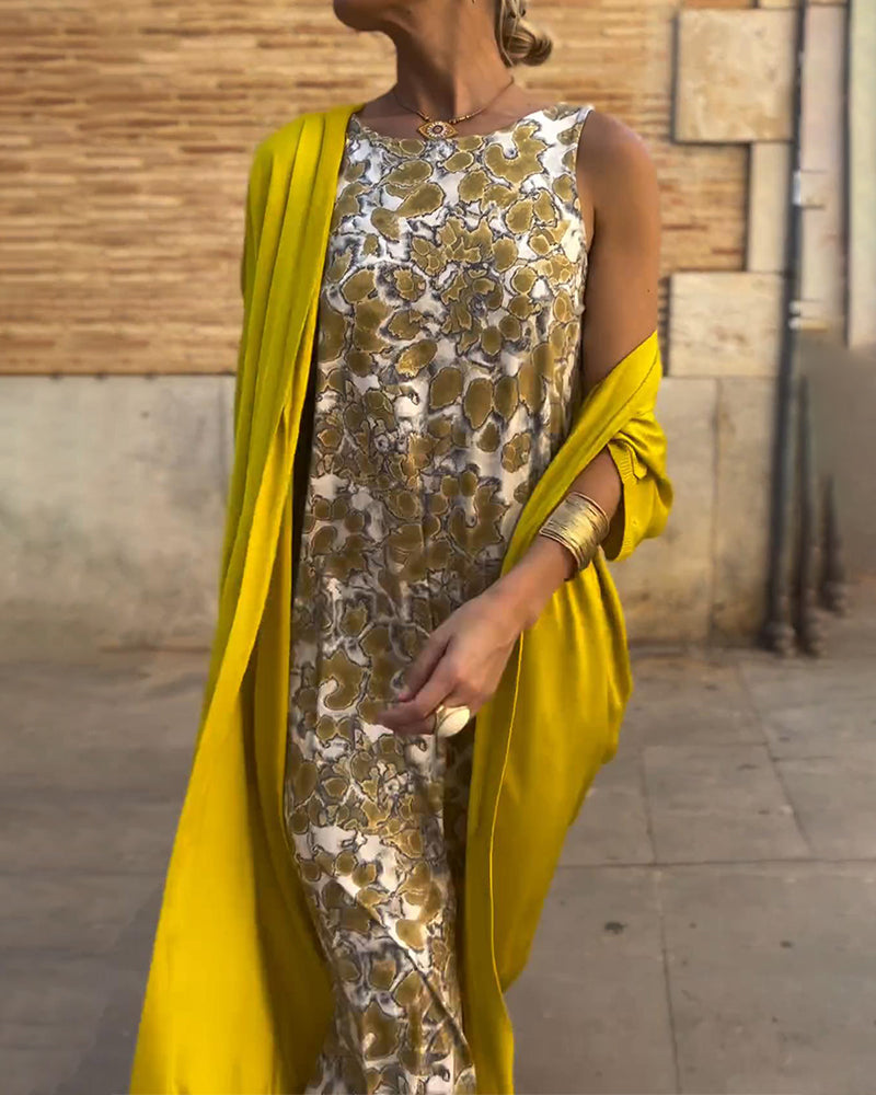 Elegante tailleur due pezzi con stampa vintage
