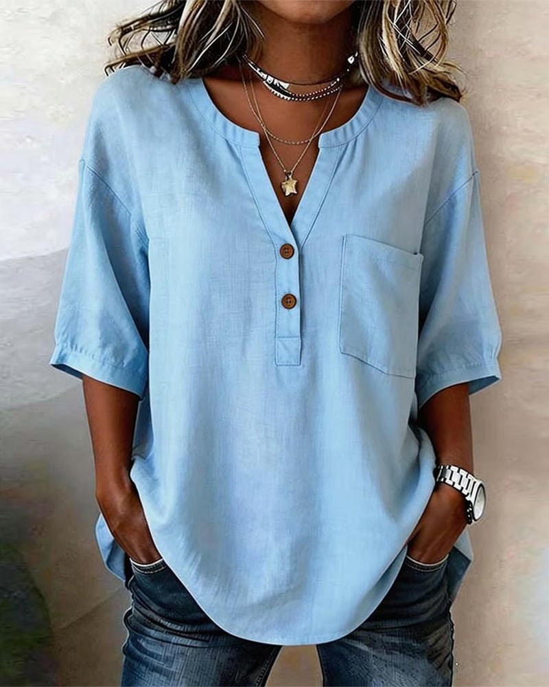 Camicia tinta unita con scollo a V e maniche a 3/4