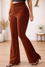 Pantaloni in velluto a coste svasati Liset