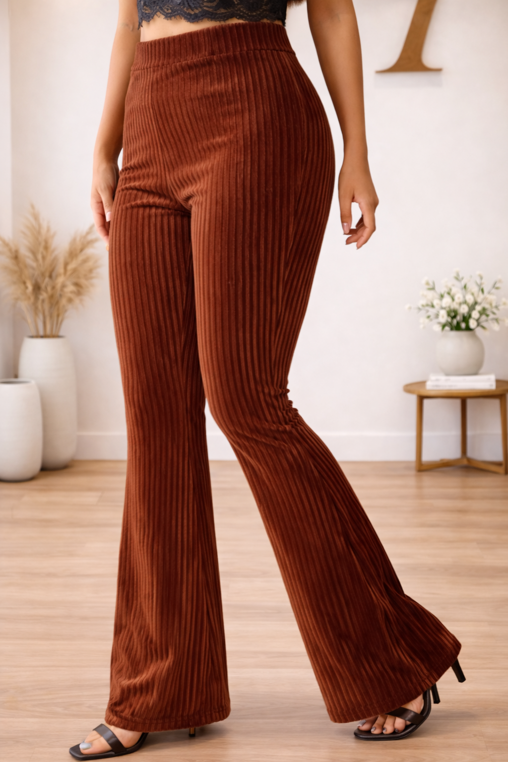 Pantaloni in velluto a coste svasati Liset