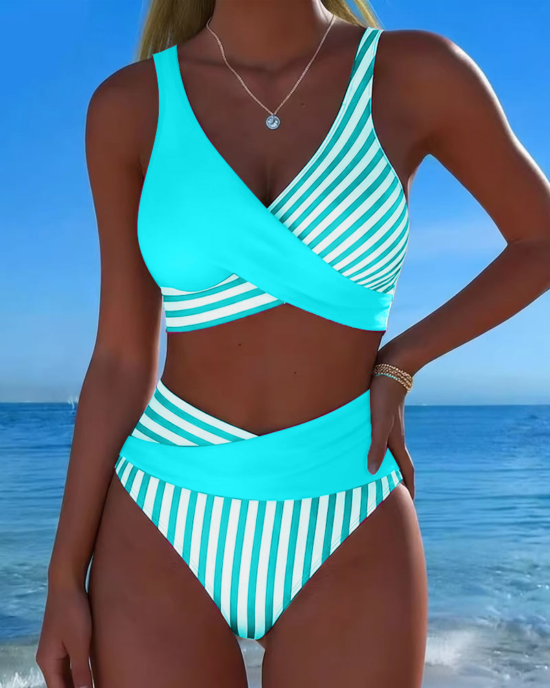 Bikini Incrociato a Righe Stampato