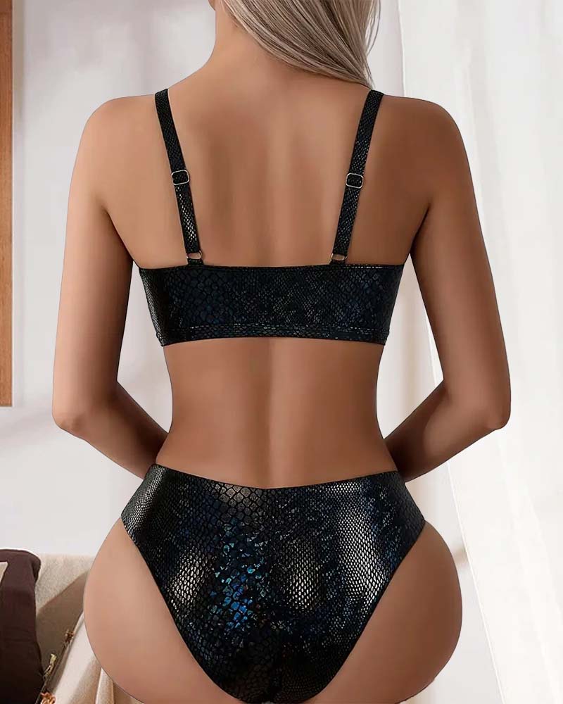 Bikini stampa serpente con laccetti, vita alta, triangolo