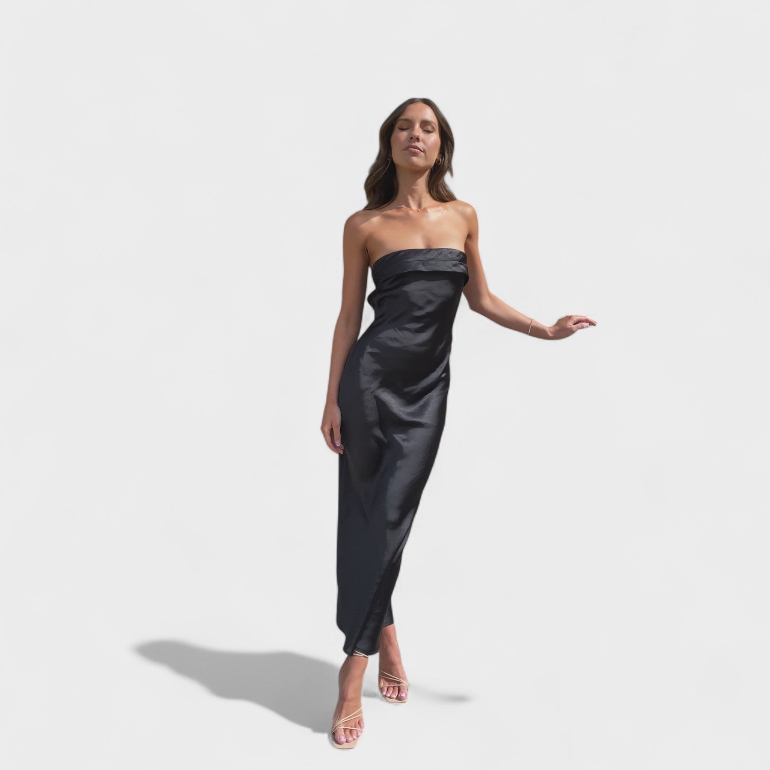 Carmen - Vestito in raso senza maniche
