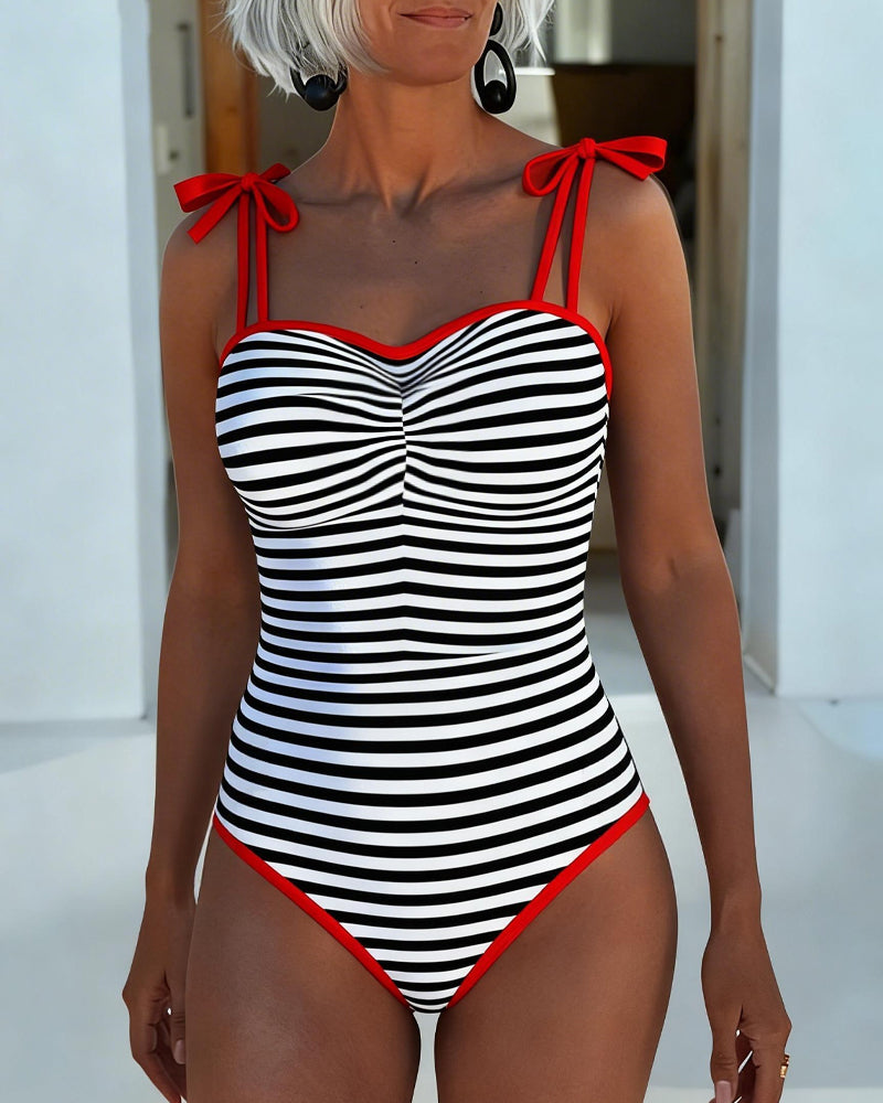 Costume intero a righe rosse con bordino sul collo