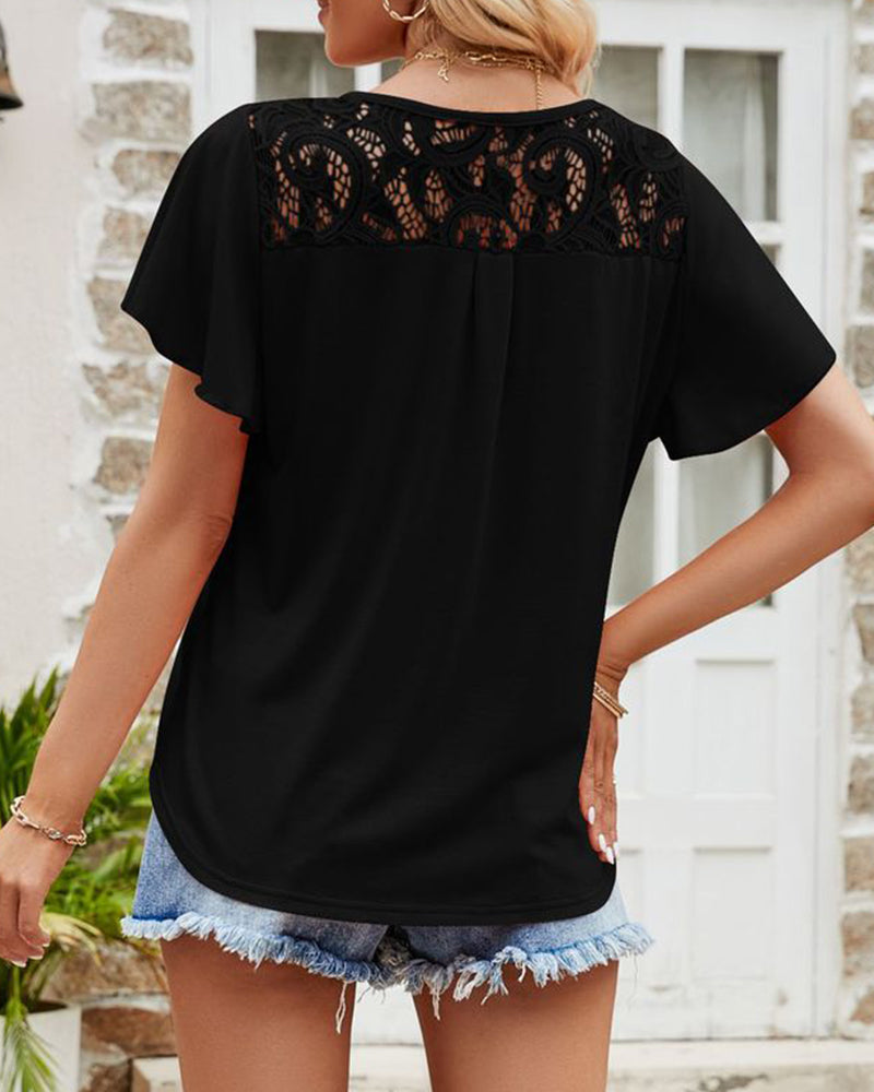 Top a maniche corte in tinta unita con cuciture in pizzo e mesh