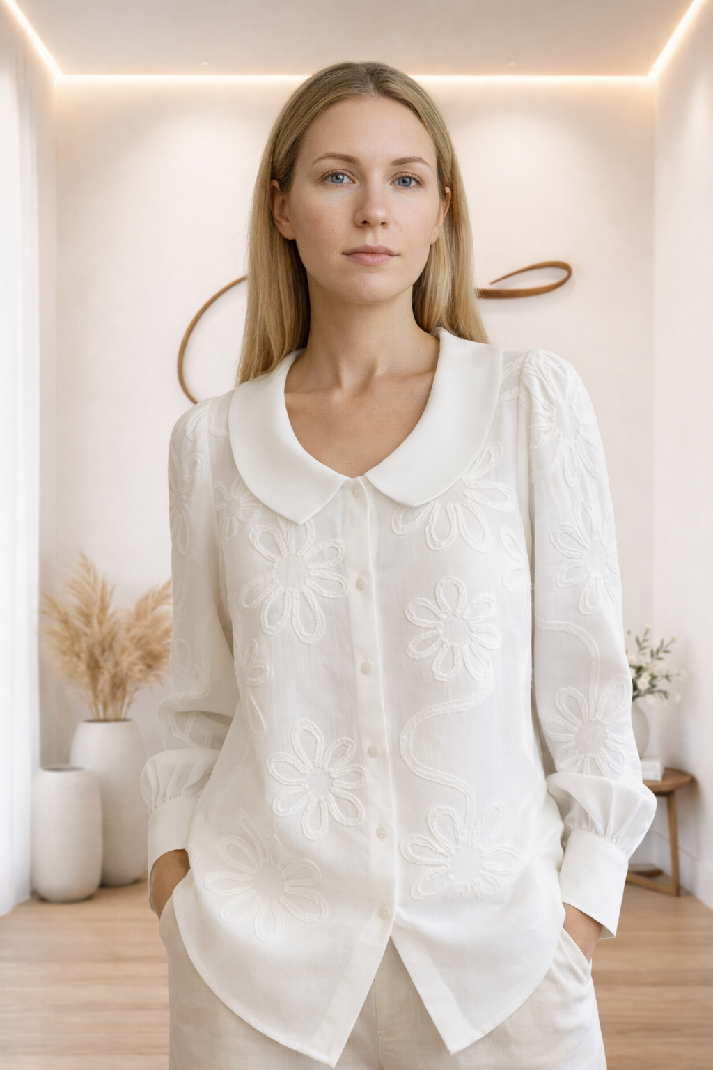 Camicia Ricamata Floreale con Colletto Peter Pan