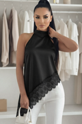 Blusa in raso con spalle scoperte