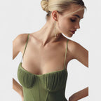 Elodie - Il vestito con eleganza