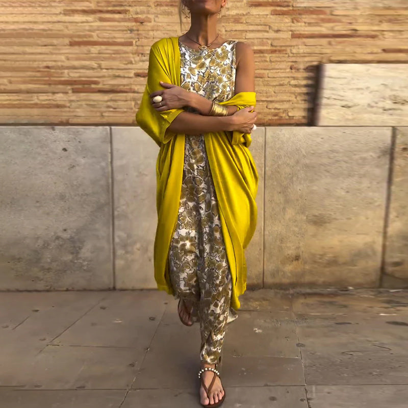 Elegante tailleur due pezzi con stampa vintage