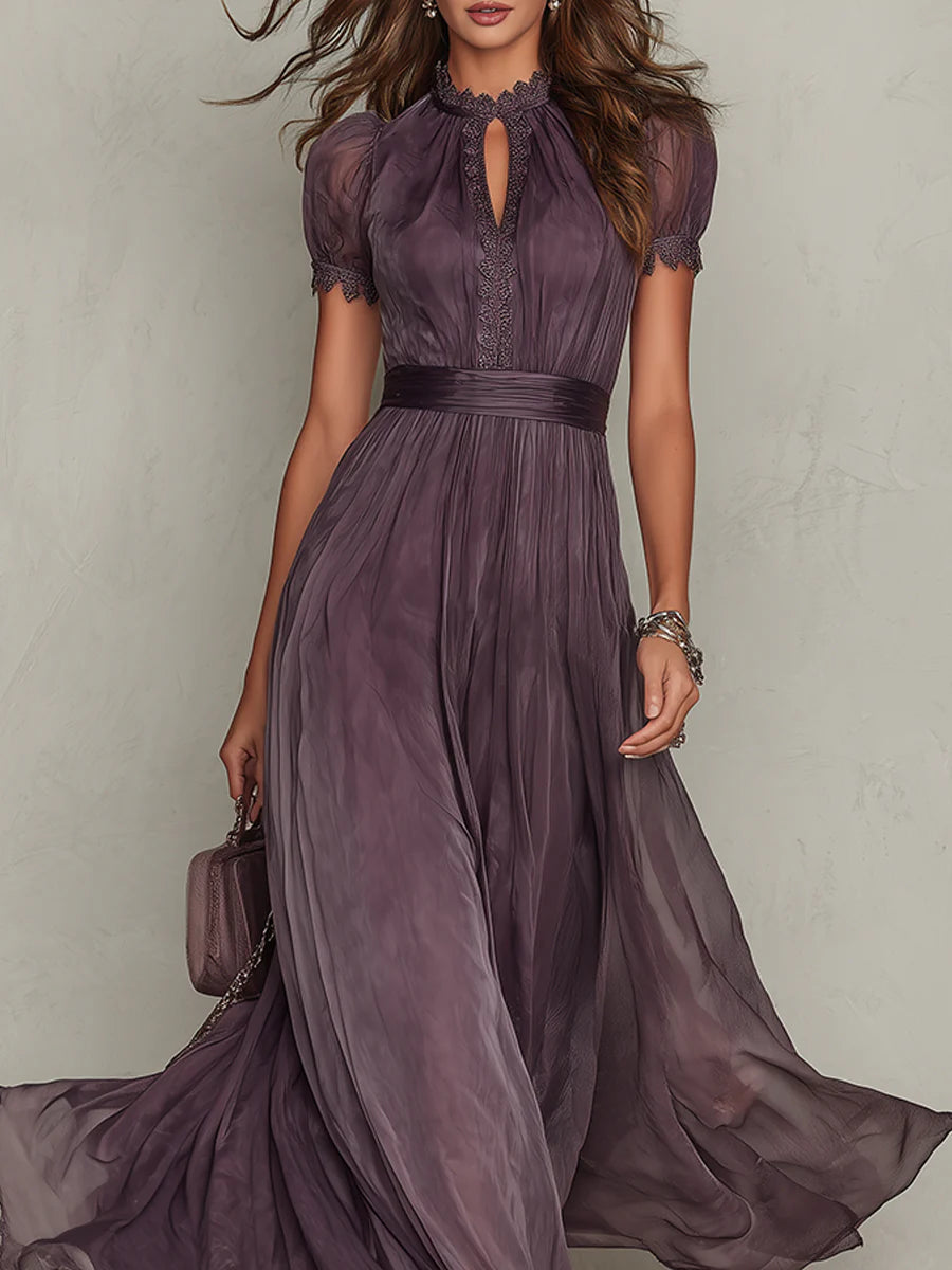 Flavia - Abito lungo viola con scollo a chiave, bordo in pizzo di chiffon