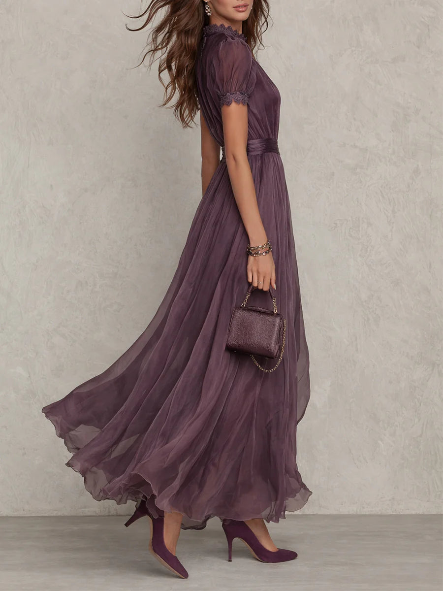 Flavia - Abito lungo viola con scollo a chiave, bordo in pizzo di chiffon