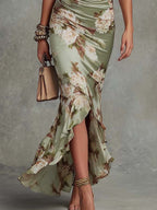 Ana - Vestito lungo asimmetrico in raso verde con scollo a V