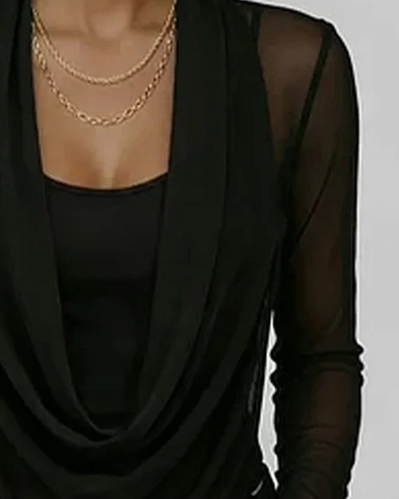 Completo in maglia a strati con collo ampio e maniche lunghe, due pezzi