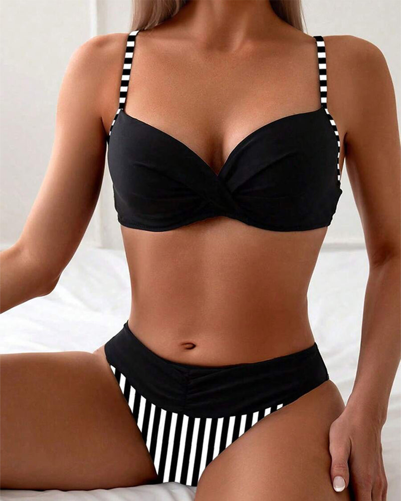 Bikini sexy a triangolo a righe a contrasto
