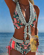 Bikini bohémien con reggiseno all'americana e coulisse