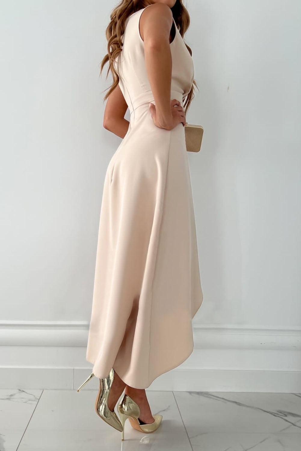 Charlotte™ | Abito Midi con Scollo a V e Design a Portafoglio