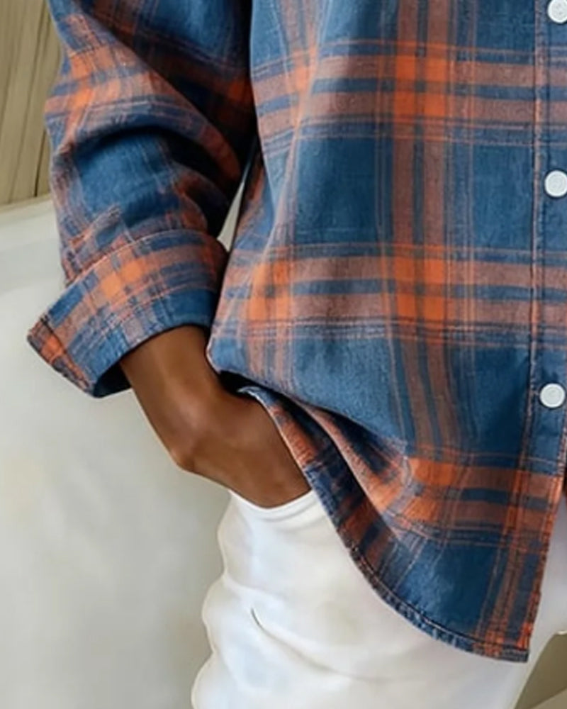 Camicia con motivo a quadri e colletto a revers
