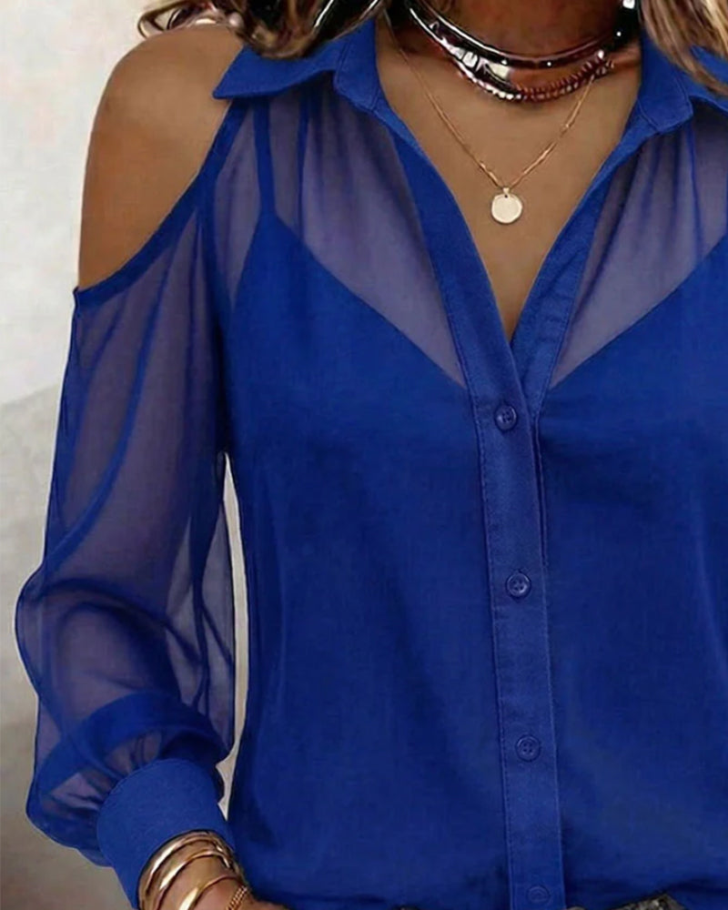 Set due pezzi con camicia trasparente a spalla scoperta e canotta