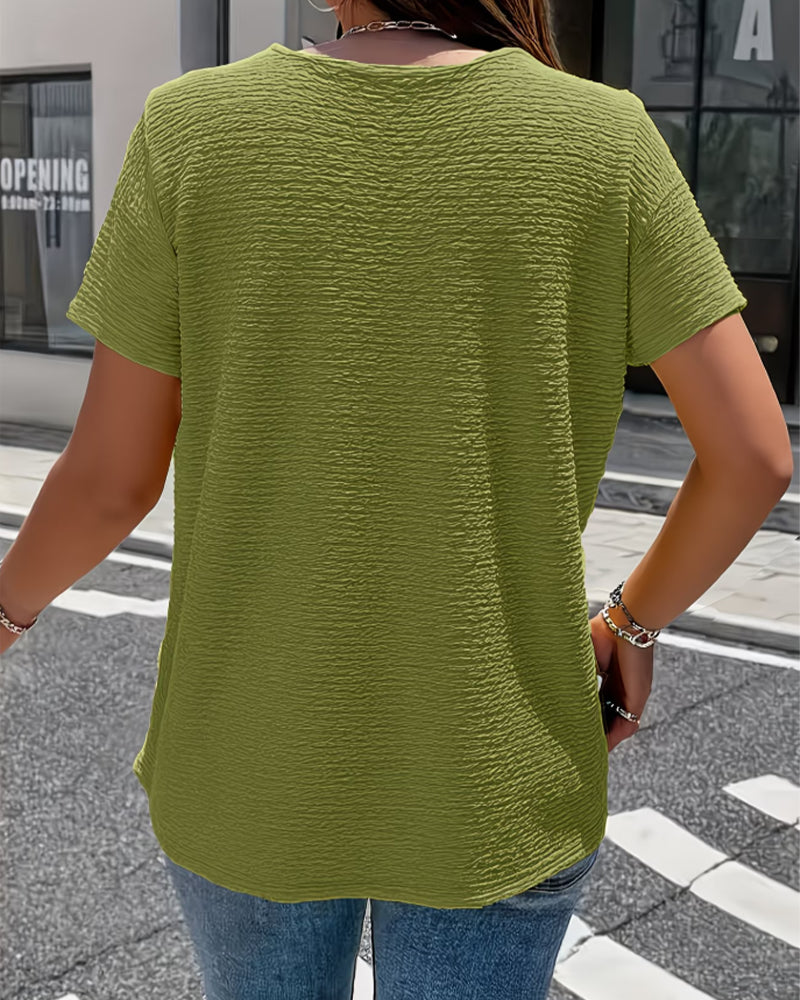 T-shirt con colletto Peter Pan a tre bottoni