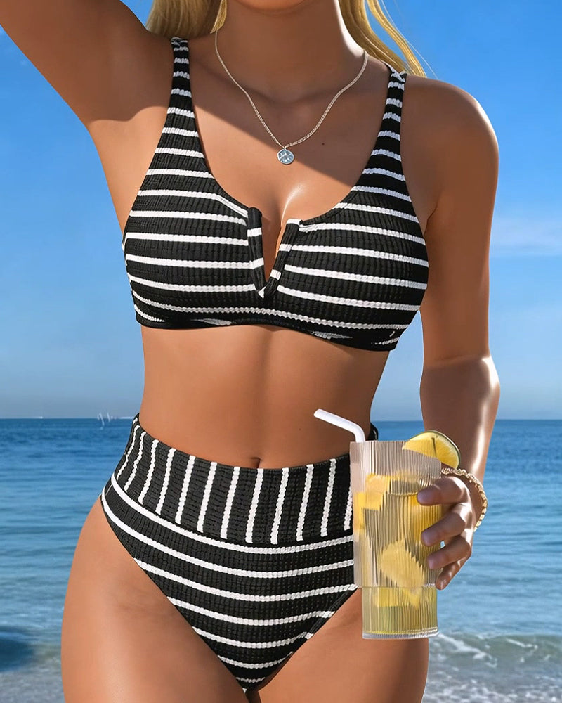 Bikini a coste bianco e nero a righe