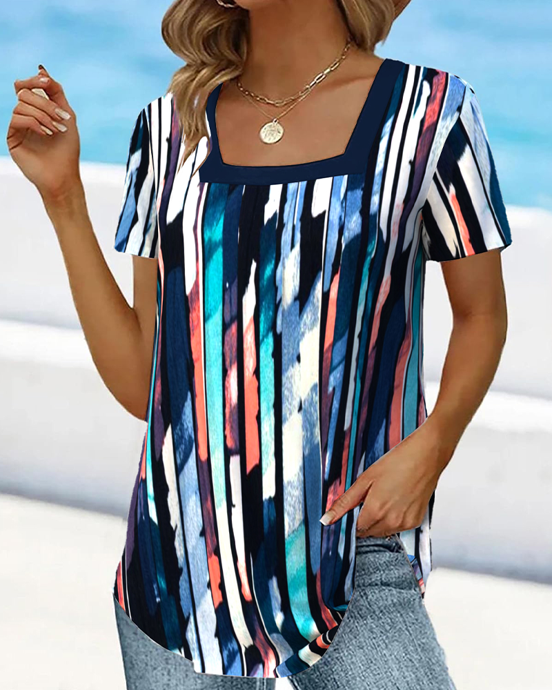 T-shirt a Maniche Corte con Scollo Ampio Stampato