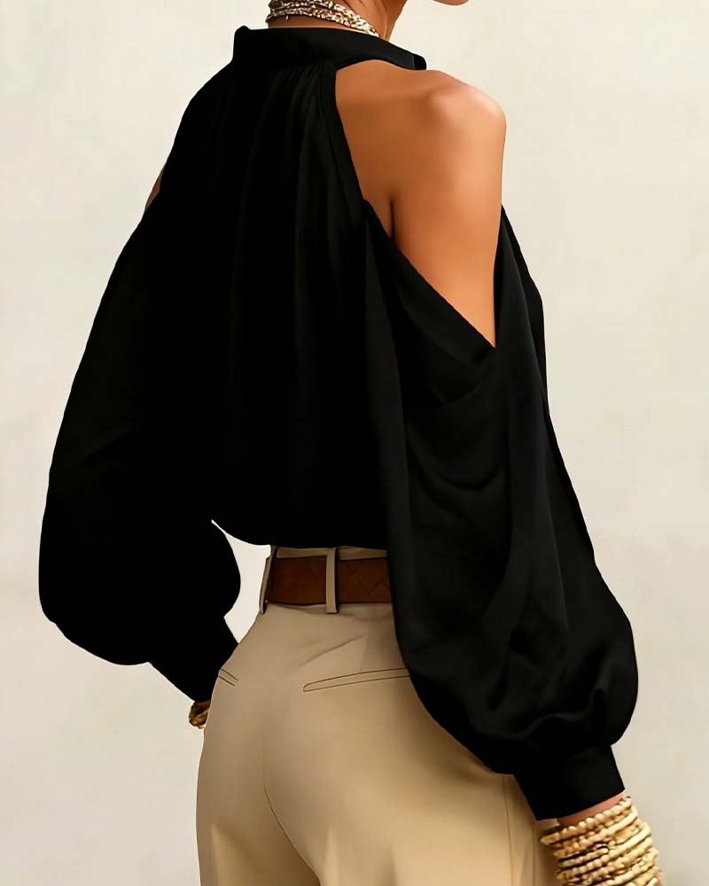 Camicia con spalle scoperte di tendenza