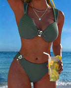 Bikini Con Stampa Verticale E Fibbia Metallica Spaccata