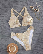 Bikini con fibbia in metallo dal design particolare