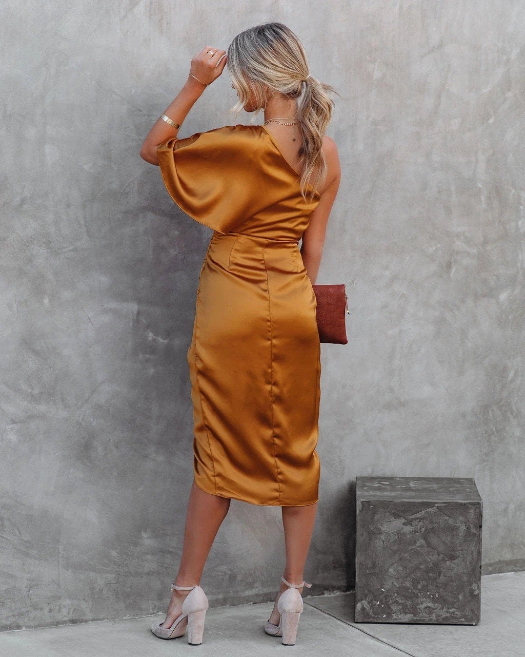 Tamari™ | Elegante Abito Midi in Raso