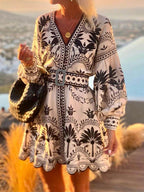 Mini abito da spiaggia scampanato stampato alla moda
