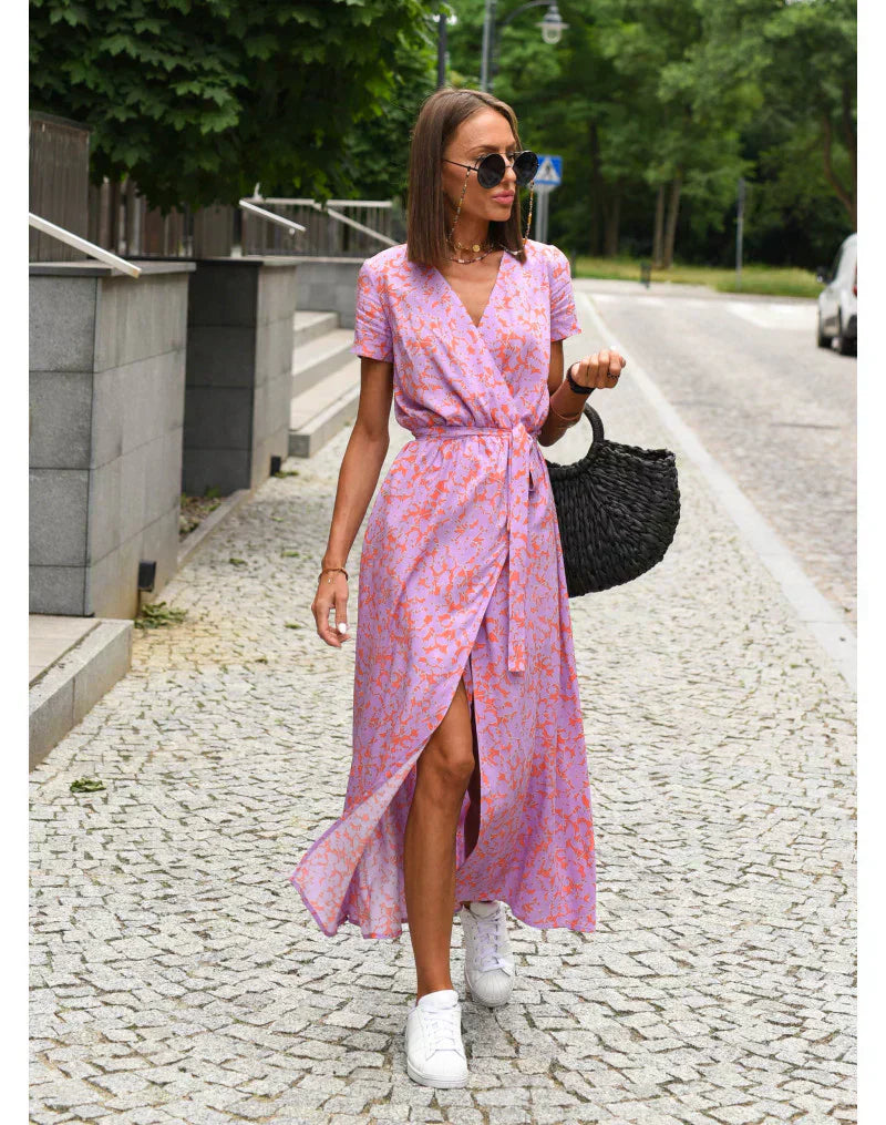 YARA | Elegante vestito con scollo a V incrociato e vestibilità che valorizza la figura